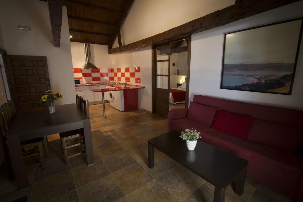 بيلمونت Casa Rural Casona La Beltraneja المظهر الخارجي الصورة